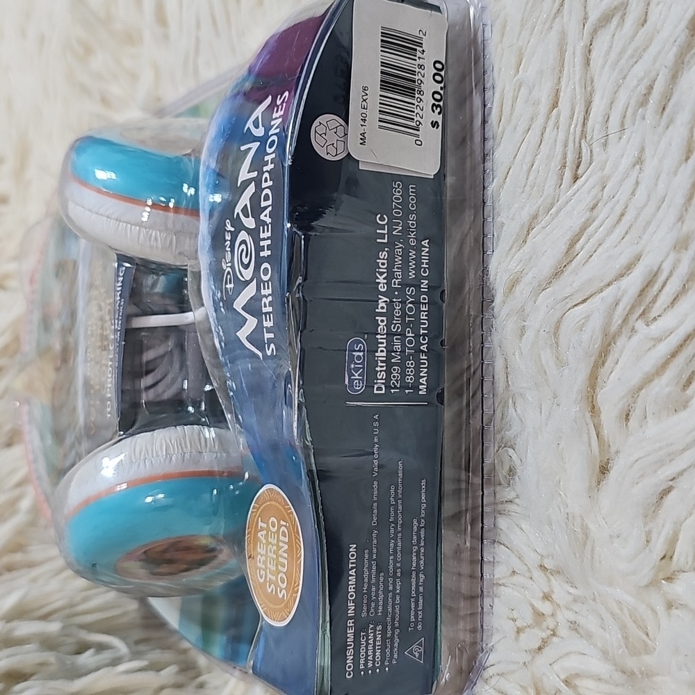 Disney Moana Stereo Headphones - Blue,White and Peach - Picture 6 of 9
